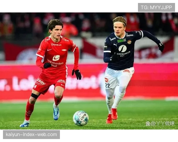 布兰少打一人局面被动，博洛尼亚人数优势转化为控球主导